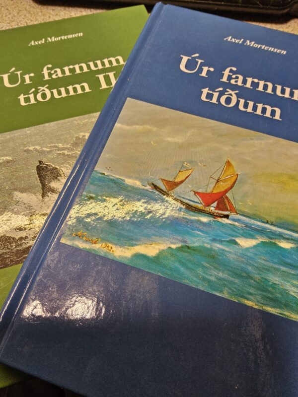 Úr farnum tíðum 1&2, Axel Mortensen, 2002/03